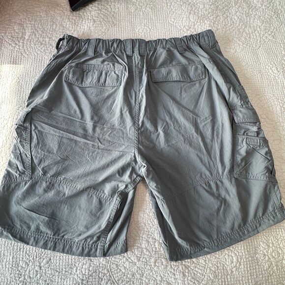 REI Mens Gray Cargo Shorts Nylon & Polyester Size XL - Picture 2 of 9